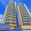 Отель Grosvenor Beachfront Apartments, фото 1