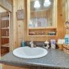 Отель Quaint Cabin w/ Pool + Lake Access, 7 Mi to Helen!, фото 7