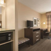 Отель Country Inn & Suites by Radisson, Forest Lake, MN, фото 17