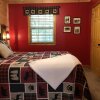 Отель Amazing Dreams 2 Bedroom Cabin by RedAwning, фото 2