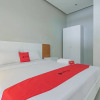 Отель RedDoorz Resort Syariah @ Idelansia Homestay Ciater, фото 5