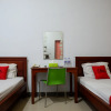 Отель RedDoorz @ Hotel Bravo Pantai Kamali Bau Bau, фото 7