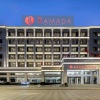 Отель Ramada by Wyndham Mengzi Suites, фото 1