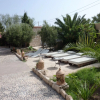Отель Double Bedroom and Spacious Garden With Swimming Pool, фото 13