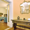 Отель Two steps from Ponte Vecchio, фото 7
