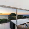 Отель Hillside Luxe With Spa Bay Views, фото 20