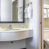 Отель Econo Lodge, фото 9
