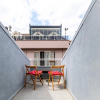 Отель Chic Residence w Balcony 5 min to Bull Statue, фото 7