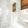 Отель The Hive House - Large Light-Flooded 6BDR Townhouse, фото 9