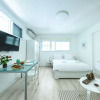 Отель CozyStudio Apt in a vibrant neighborhood, фото 6