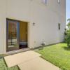 Отель Houston Home w/ Rooftop Patio - 3 Mi to Downtown!, фото 14