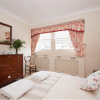 Отель Veeve Smith Terrace Pretty Mews House 3 Bed 2 Bath Chelsea, фото 3