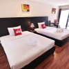 Отель ZenRooms Boss Prakanong, фото 15
