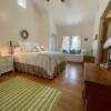 Отель Lake Austin Luxury Guesthouse Cabin & Suite Retreat, фото 4