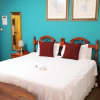 Отель La Familia Guest House, фото 2