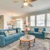 Отель Ocean View Oasis w/ Resort Access, 2 Mi to Beach! в Мейне-стрите Берлин