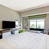 Отель Hampton Inn Egg Harbor Township Atlantic City, фото 9