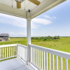 Отель Galveston Home w/ 2 Balconies & Easy Beach Access, фото 8