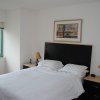 Отель Newport Tower Suites, фото 6