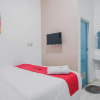 Отель RedDoorz near Jalan Soeprapto Bengkulu, фото 3