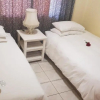 Отель Ebenezer Guesthouse Bluewater Bay, фото 4