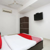Отель Taj Guest House By OYO Rooms, фото 18