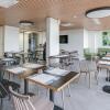 Отель All Suites Appart Hôtel Massy-Palaiseau, фото 8
