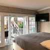 Отель Mojoe s Villa 3 - Steps From the Beach, фото 1