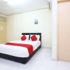 Отель Super OYO 89640 Hotel Pelangi Marang, фото 5