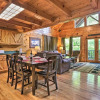 Отель 'sky Harbor' Sevierville Cabin w/ Hot Tub & Deck!, фото 11