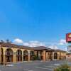 Отель Econo Lodge, фото 1