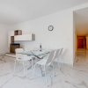 Отель Stylish 2BR Apartment in Central St Julians, фото 13