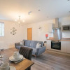 Отель The Queens Arms Apartments, фото 13