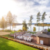 Отель Lakeside Village 18 (+ sauna), фото 1