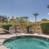 Отель La Quinta Inn & Suites Phoenix Mesa West, фото 4