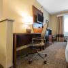 Отель Comfort Suites Rochester Henrietta University Area, фото 24