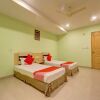 Отель OYO 11376 Golden Park, фото 11