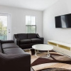 Отель Lovely 2 Bed 2 Bath Town Home-2sltth1 2 Bedroom Townhouse by RedAwning, фото 7