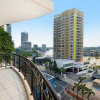 Отель Chevron Renaissance Private 2 Bedroom, фото 19