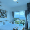 Отель Spacious Oceanview Corner Suite Brand New, фото 8