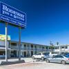 Отель Rodeway Inn & Suites Pacific Coast Highway, фото 1