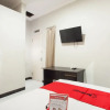 Отель RedDoorz @ Sawojajar, фото 18