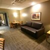 Отель Canad Inns Destination Centre Portage la Prairie, фото 2