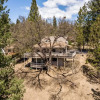 Отель Three Wild Turkeys - Amazing Outdoor Spaces!  2 Decks! by Yosemite Region Resorts, фото 1