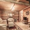 Отель Whispering Winds Apartment 3 NW Comfy Cabins, фото 1