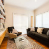 Отель KIM, 2BDR West Melbourne Apartment, фото 3