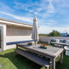 Отель New Architectural House Rooftop Deck 3BD, фото 15