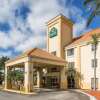 Отель La Quinta Inn & Suites by Wyndham Orlando Universal area в Орландо