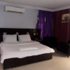 Отель The Hedge Suites, фото 18
