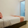 Отель Oyo 1158 Basecamp Hostel, фото 6